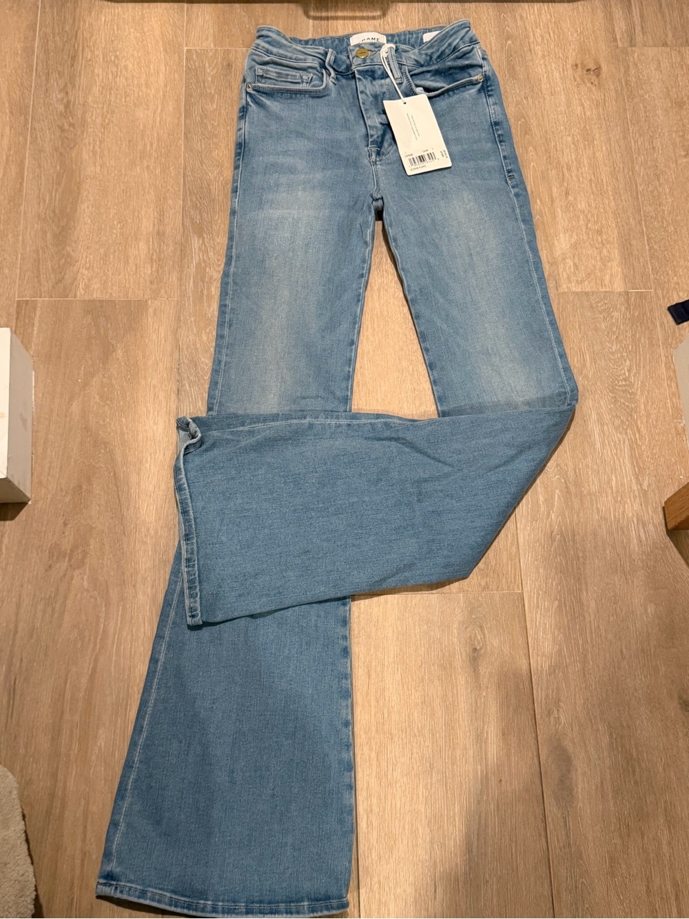 NWT FRAME Le One Flare Jeans CASP One Size Stretch MSRP $238